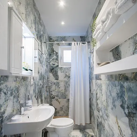 Skyframe - Sea, Olive & Nature Escape *