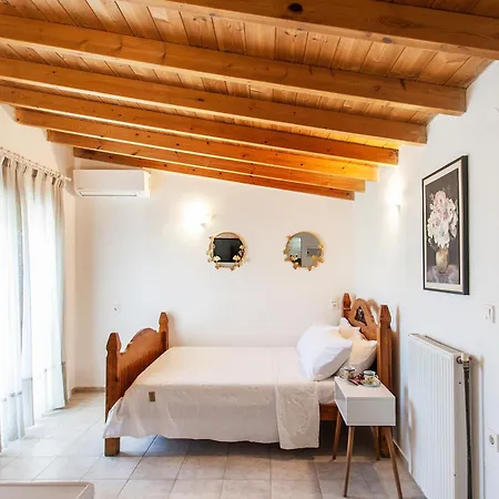 Skyframe Apartment *